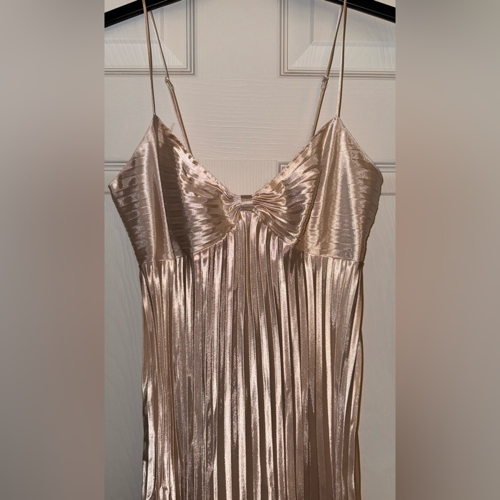 Elegant Metallic Pleated Maxi Dress, BEAUTIFUL, SP, Vintage - Picture 2 of 8